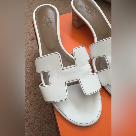 Hermes White Oasis Sandals - Picture 4 of 11